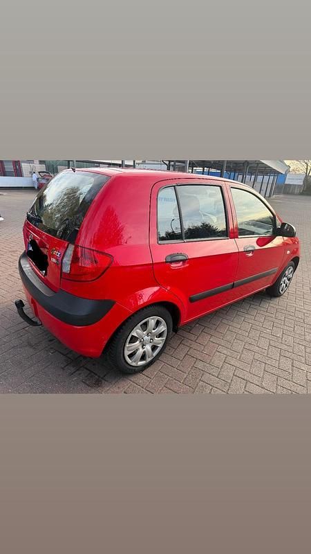 Gebraucht Hyundai Getz 67 PS (49 kW) 2008 Rot Kleinwagen