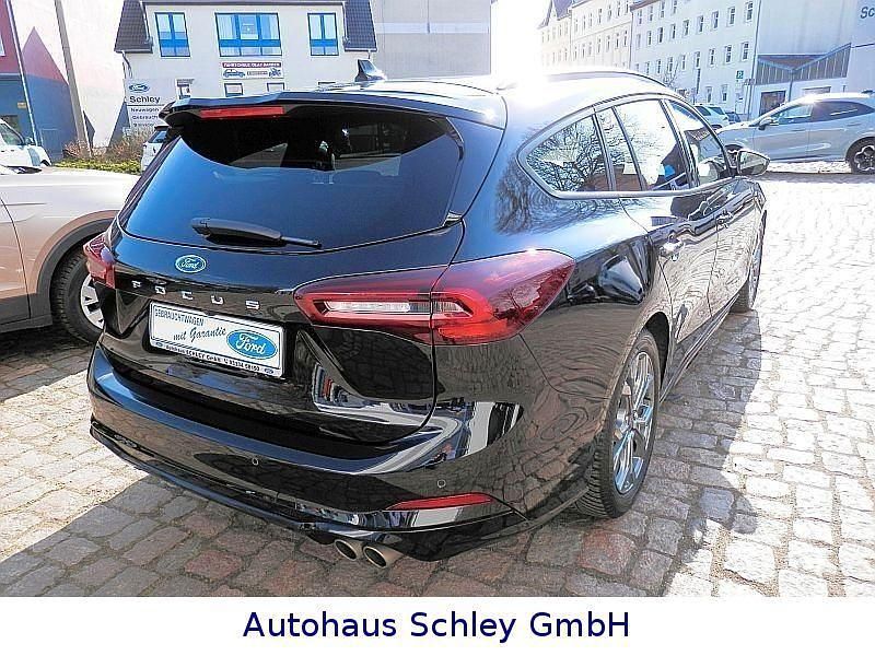 Gebraucht Ford Focus ST-Line X 155 PS (114 kW) 2025 Schwarz Limousine