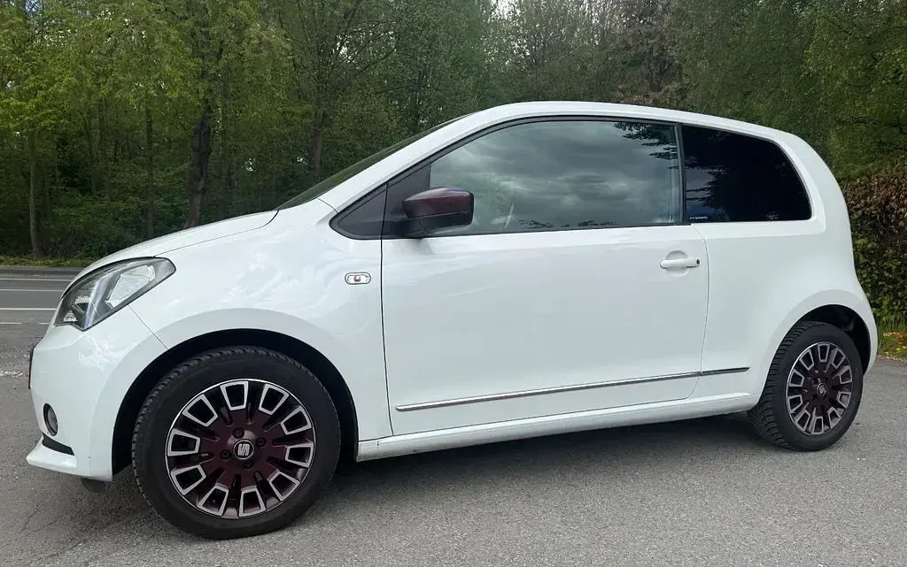 Gebraucht Seat Mii Chic 75 PS (55 kW) 2016 Weiß Kleinwagen