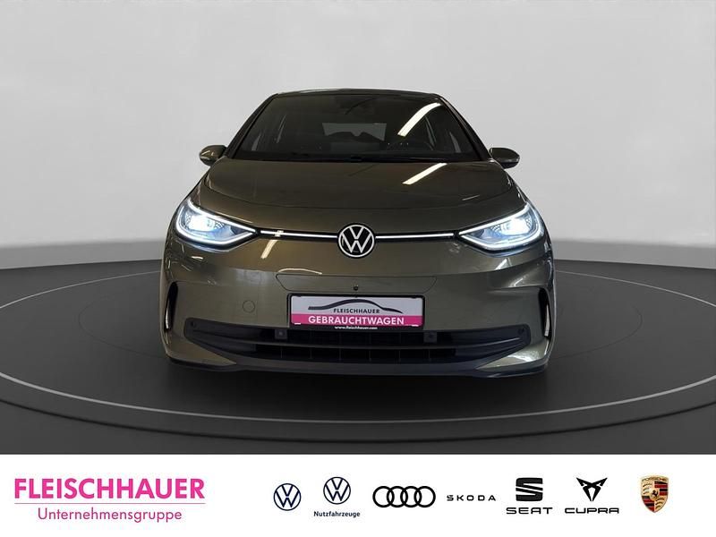 Gebraucht VW ID.3 Pro 150 kW (204 PS) 2022 Weiss Kleinwagen