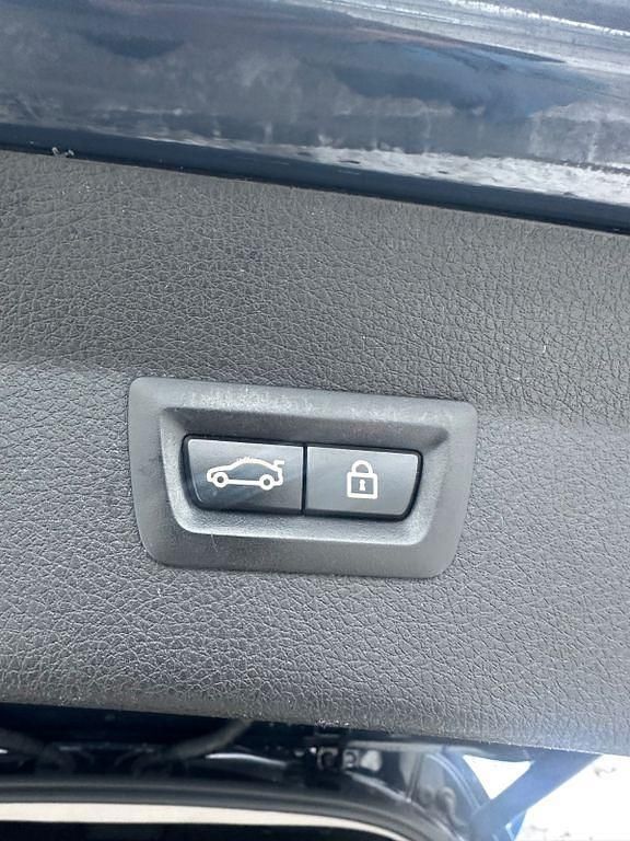 Blau Gebraucht 2016 BMW 218 Gran Tourer Advantage Van / Kleinbus | 11.100 € (Fairer Preis) - Bild 1/4