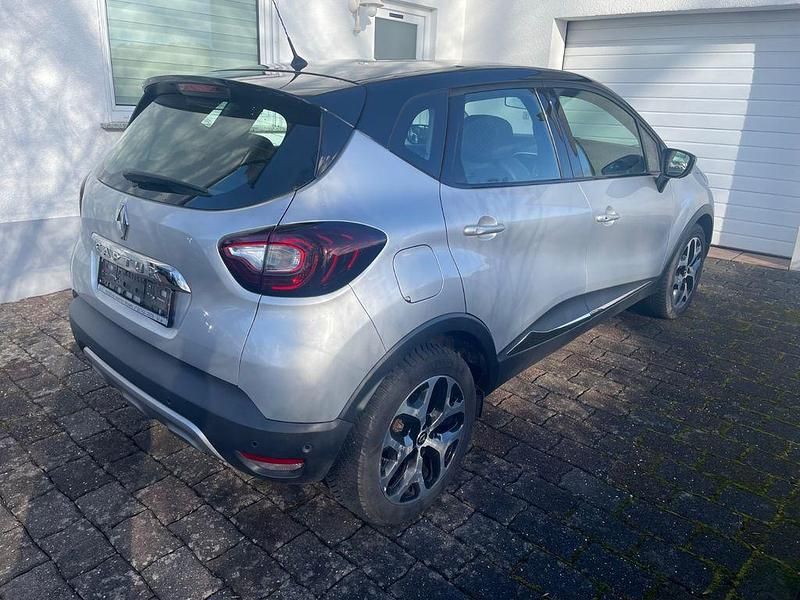 Gebraucht Renault Captur Intens 118 PS (86 kW) 2018 Silber SUV