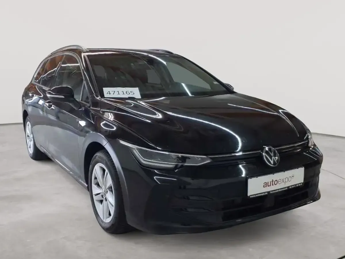 Gebraucht VW Golf VIII Life 150 PS (110 kW) 2025 Kombi
