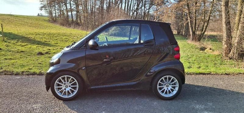 Gebraucht Smart ForTwo Cabrio Passion 71 PS (52 kW) 2011 Schwarz Cabrio