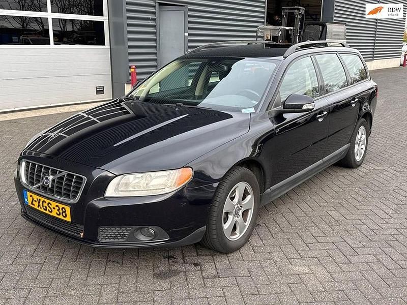 Schwarz Gebraucht 2008 Volvo V70 Kombi | 3.450 € (Fairer Preis) - Bild 1/4