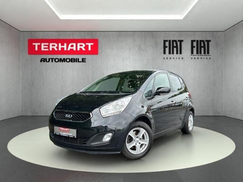 Zilinaschwarz met. Gebraucht 2013 Kia Venga FIFA World Cup Edition Kleinwagen | 7.987 € (Etwas zu teuer) - Bild 1/4