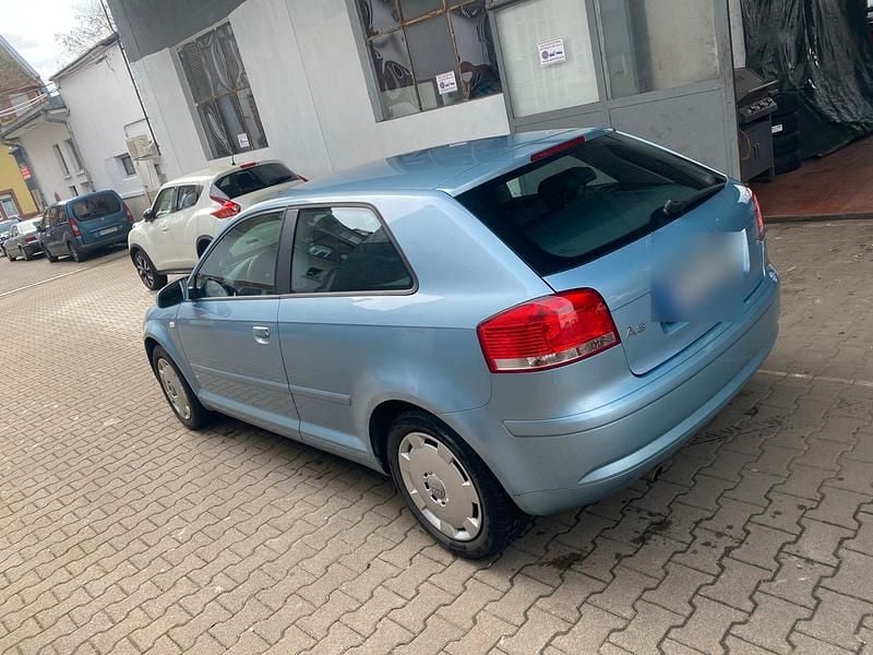Gebraucht Audi A3 102 PS (75 kW) 2006 Blau Kleinwagen