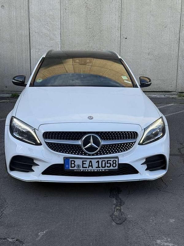 Gebraucht 2020 Mercedes C200 AMG line Kombi | 28.500 € (Fairer Preis) - Bild 1/4