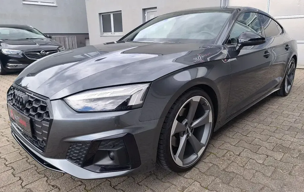 Gebraucht Audi A5 Sportback Edition .1 190 PS (139 kW) 2020 Grau Kleinwagen