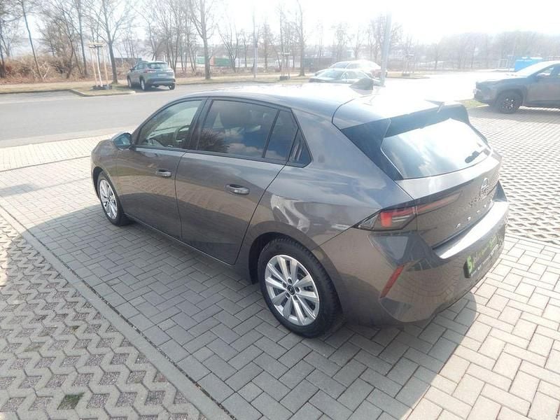 Gebraucht Opel Astra Elegance 131 PS (96 kW) 2024 Grau/typ aussenverkleidung met Limousine
