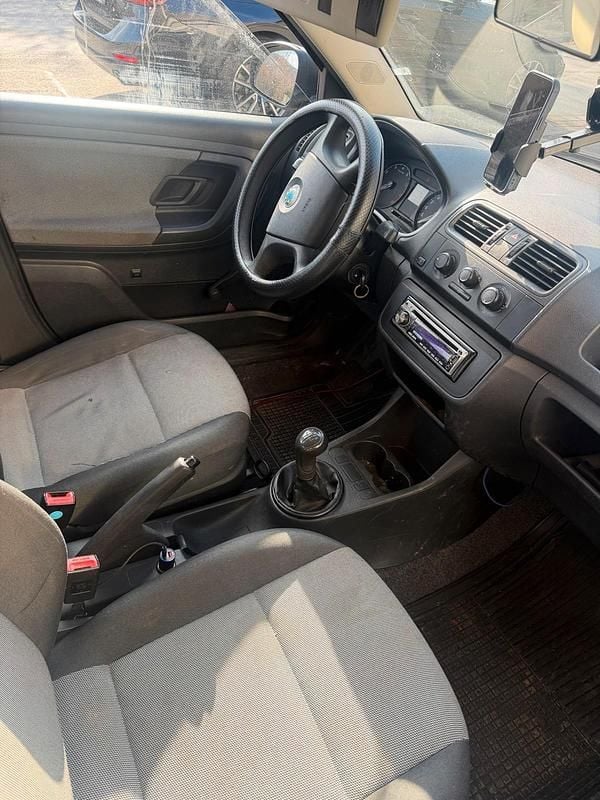 Gebraucht Skoda Fabia 60 PS (44 kW) 2009 Schwarz Kleinwagen