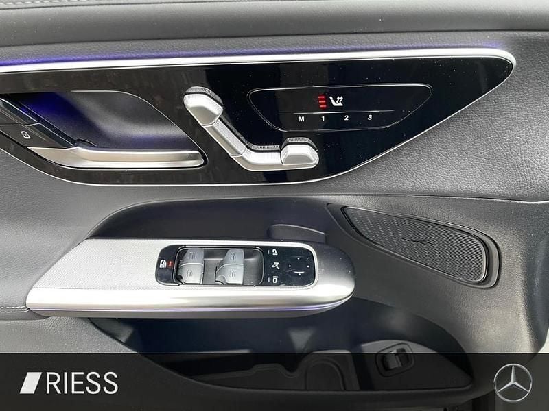 Gebraucht Mercedes GLC220 AMG 197 PS (144 kW) 2026 Unilack polarweiß SUV