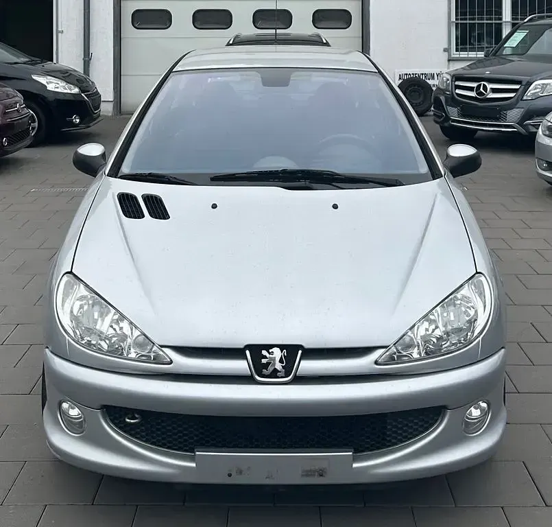 Gebraucht Peugeot 206 Quiksilver 88 PS (64 kW) 2005 Grau Kleinwagen