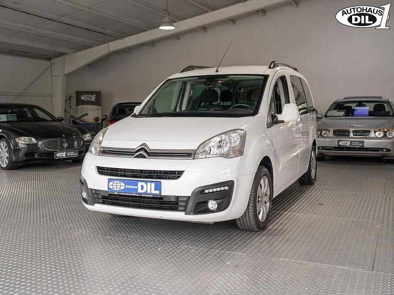 Gebraucht Citroën Berlingo Shine 110 PS (80 kW) 2017 Lack weiss banquise/deckende l Van / Kleinbus
