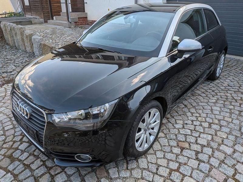 Gebraucht Audi A1 Attraction 86 PS (63 kW) 2012 Schwarz Kleinwagen