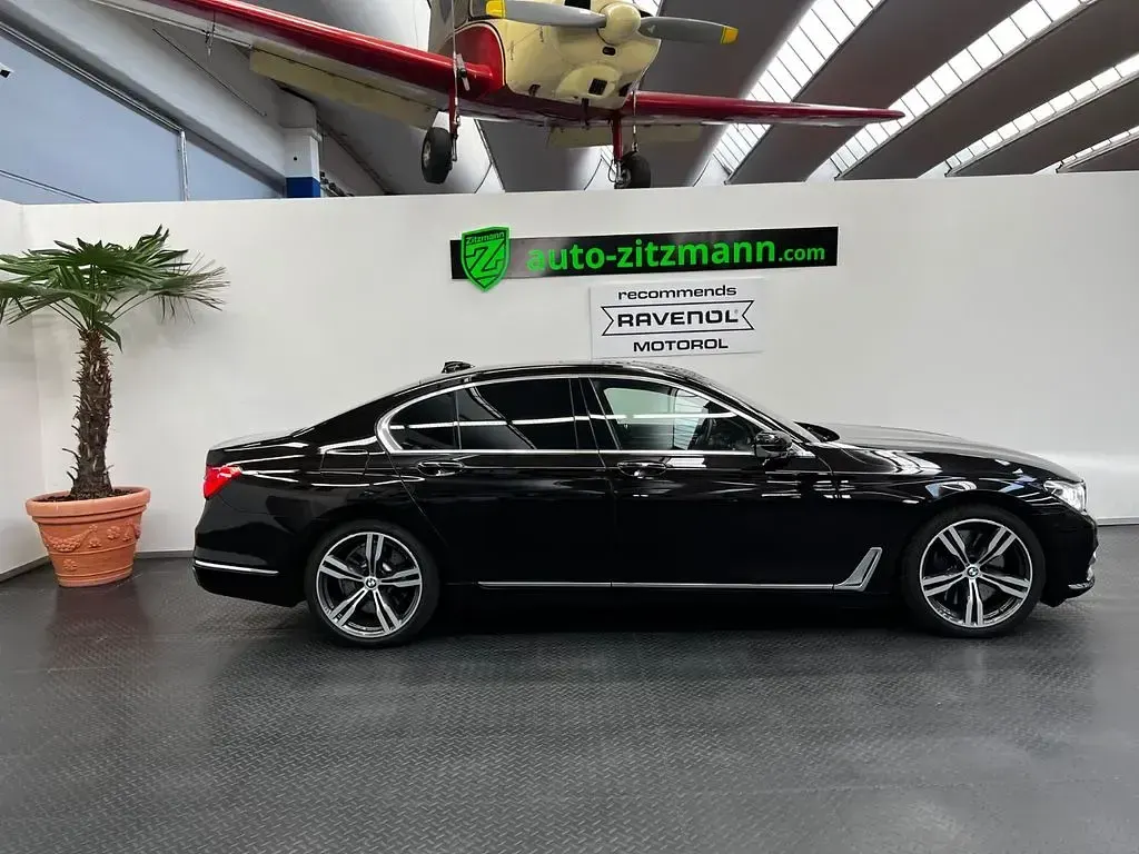 Gebraucht BMW 750 Performance 551 PS (405 kW) 2016 Schwarz Limousine