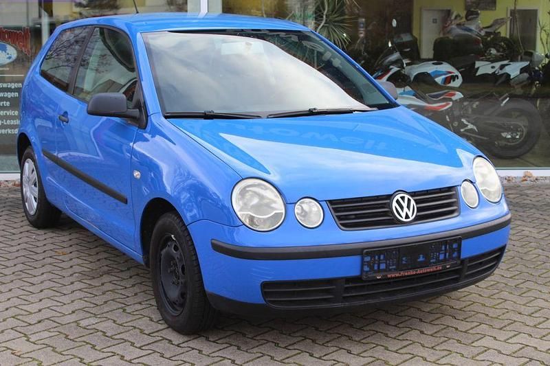 Gebraucht VW Polo Basis 64 PS (47 kW) 2001 Blau Kleinwagen