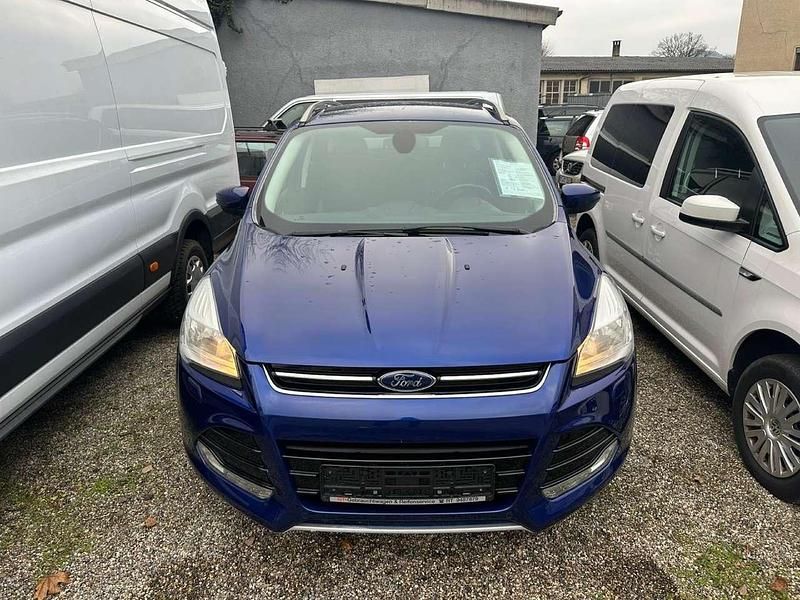 Gebraucht Ford Kuga Titanium 182 PS (133 kW) 2015 Blau SUV