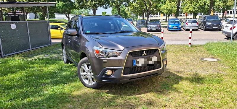 Braun Gebraucht 2012 Mitsubishi ASX SUV | 8.300 € (Teuer) - Bild 1/4