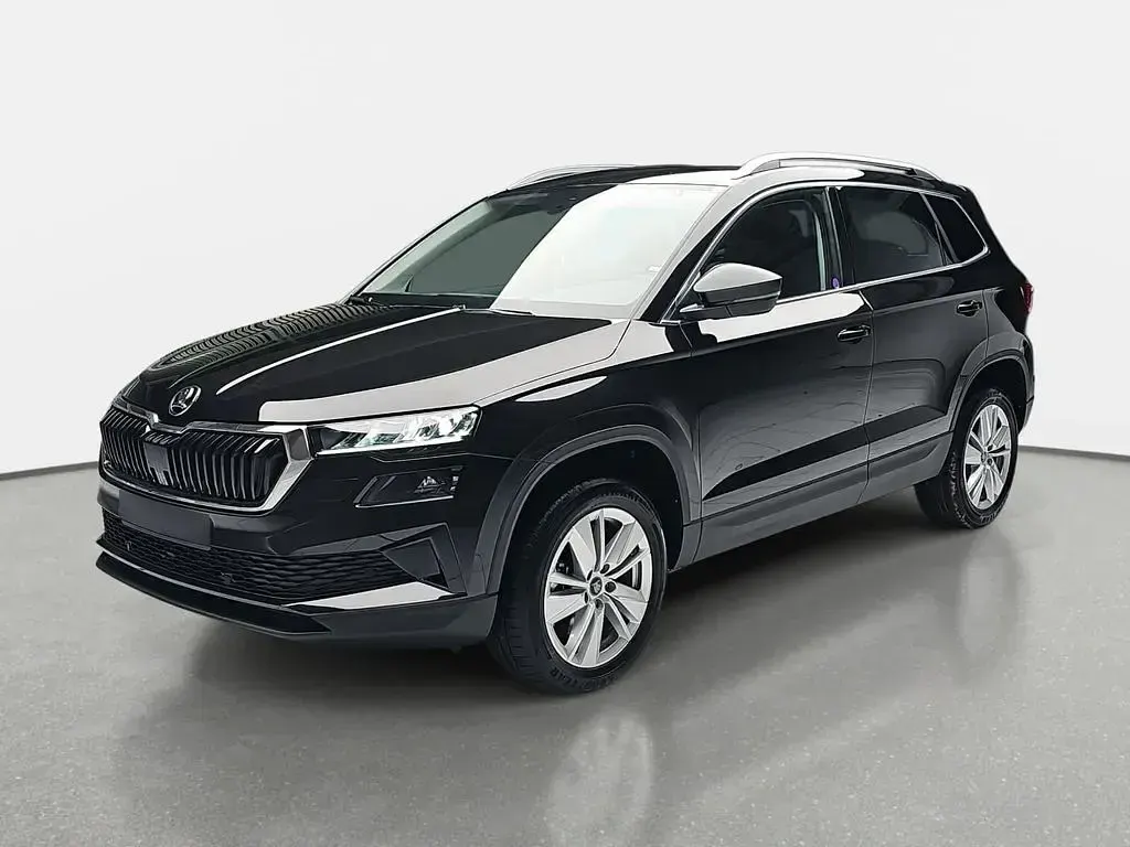 Neu Skoda Karoq Drive 150 PS (110 kW) 2026 Schwarz SUV