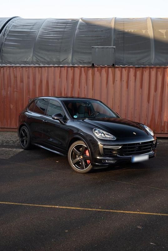 Gebraucht Porsche Cayenne GTS 441 PS (324 kW) 2016 Schwarz SUV