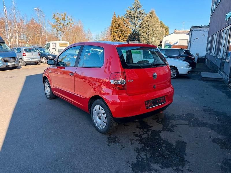 Gebraucht VW Fox Refresh 54 PS (39 kW) 2009 Rot Kleinwagen