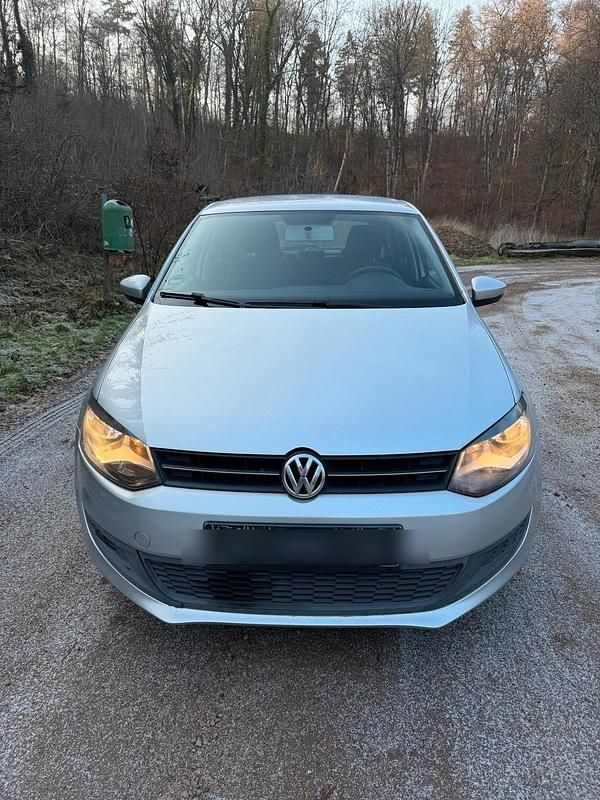 Gebraucht VW Polo 75 PS (55 kW) 2009 Silber Kleinwagen