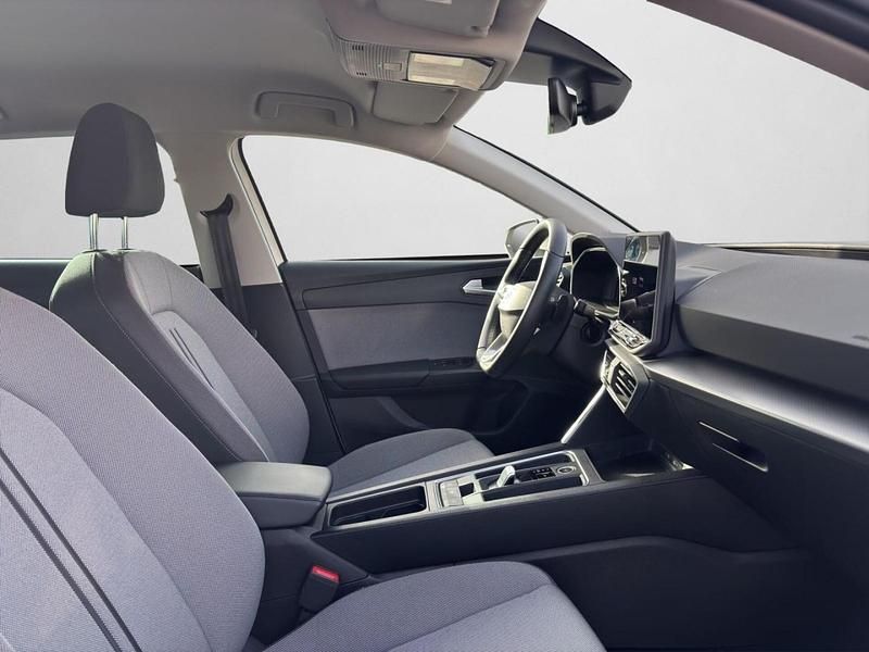 Gebraucht Seat Leon Style 150 PS (110 kW) 2024 Weiß Limousine