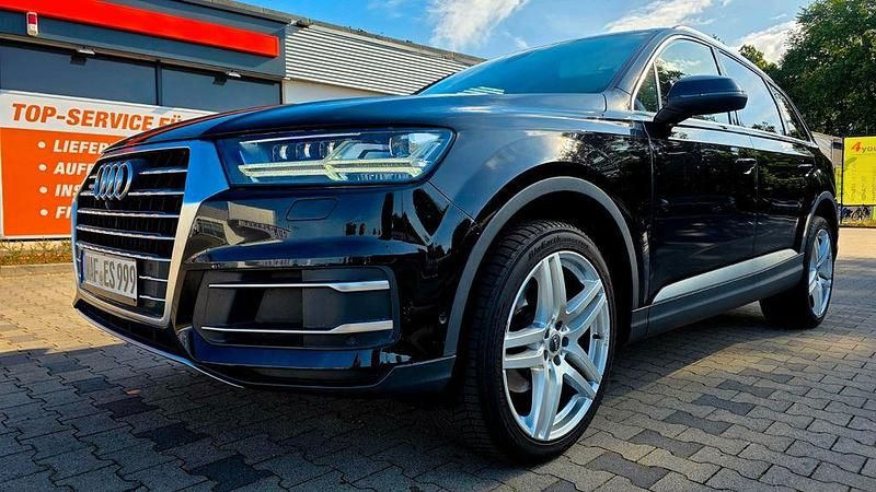 Schwarz Gebraucht 2017 Audi Q7 Ambiente SUV | 30.999 € (Superpreis) - Bild 1/4