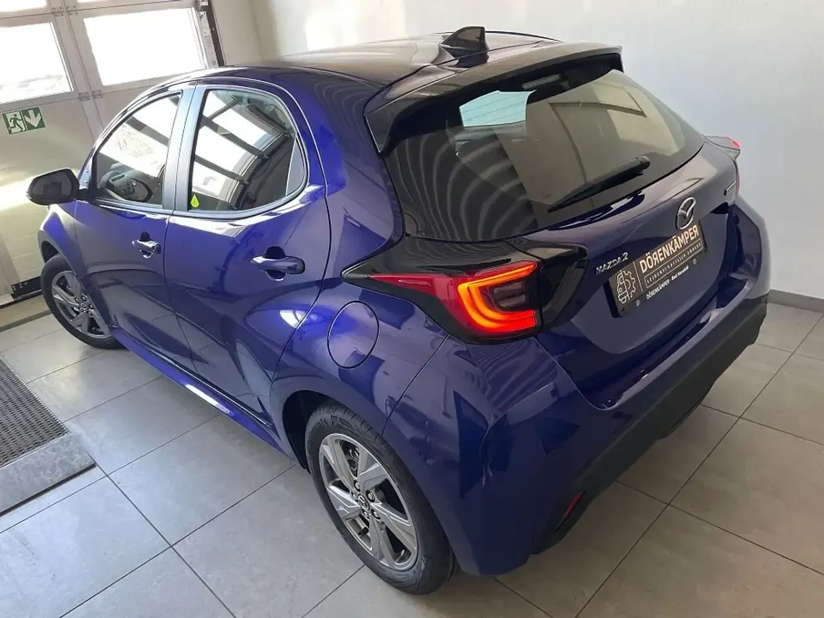 Neu Mazda 2 Exclusive 116 PS (85 kW) 2026 Glass blue Kleinwagen