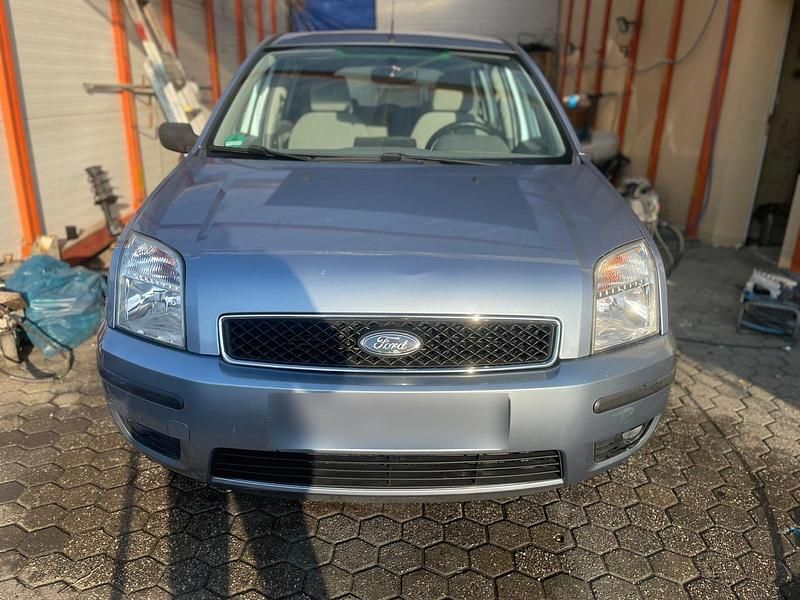 Gebraucht Ford Fusion 100 PS (73 kW) 2005 Blau Kleinwagen