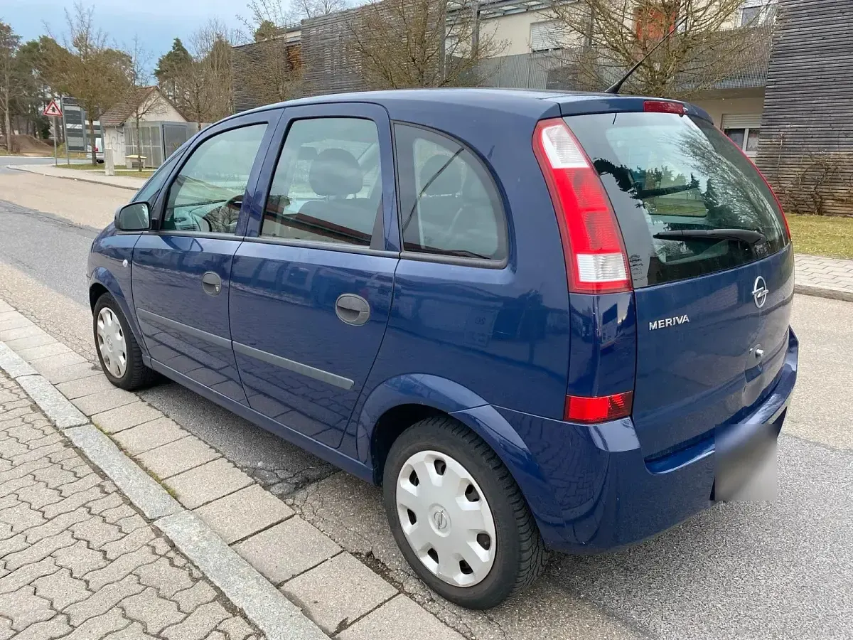 Second-hand Opel Meriva 87 CP (63 kW) 2003 Albastru Monovolum