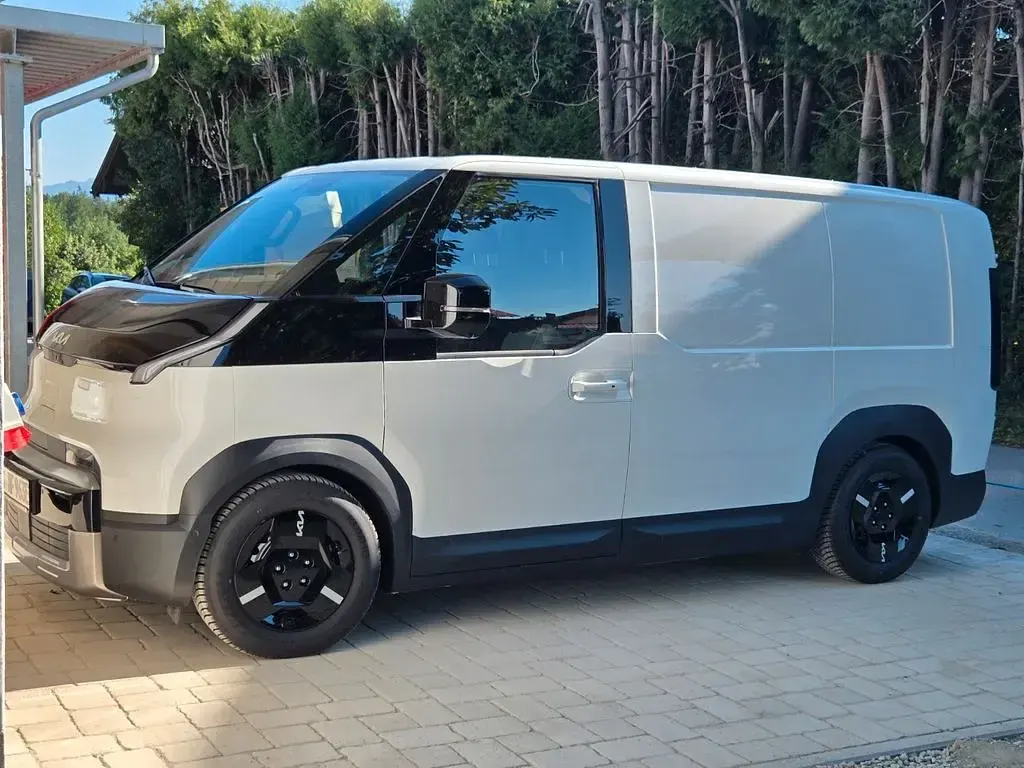 Gebraucht Kia PV5 119 kW (163 PS) 2026 Weiß Van / Kleinbus