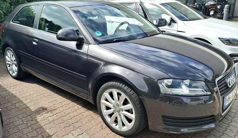 Braun Gebraucht 2008 Audi A3 Ambiente Limousine | 5.500 € (Fairer Preis) - Bild 1/4