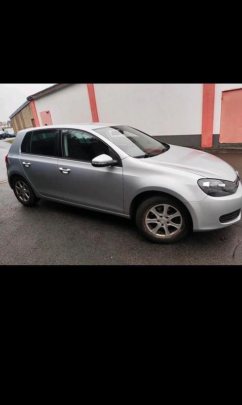 Gebraucht VW Golf VI 80 PS (58 kW) 2010 Grau Kleinwagen