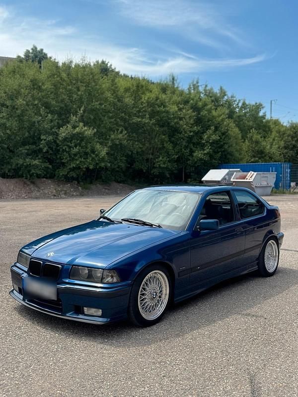 Blau Gebraucht 1999 BMW 323 M Sport Limousine | 5.300 € - Bild 1/4