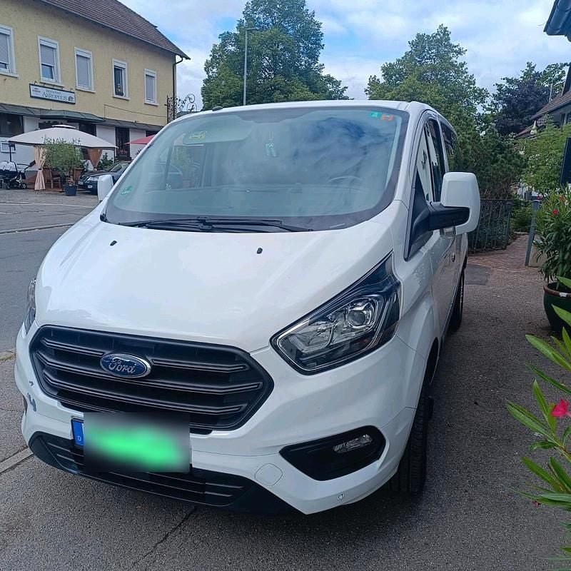 Weiß Gebraucht 2019 Ford Transit Tourneo Van / Kleinbus | 18.900 € (Fairer Preis) - Bild 1/4