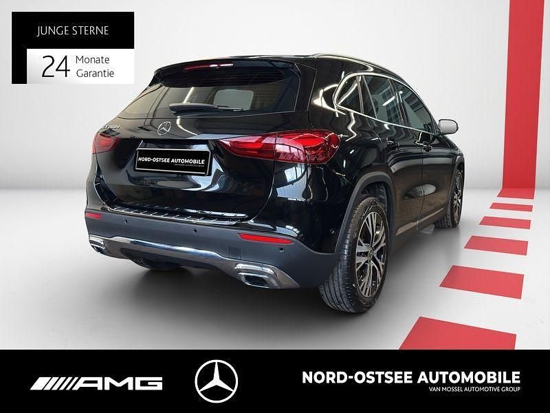 Gebraucht Mercedes GLA200 Progressive 150 PS (110 kW) 2025 Metalliclack kosmosschwarz SUV