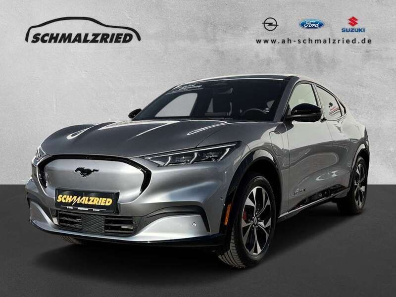 Iconicsilber metallic Gebraucht 2021 Ford Mustang Mach-E Premium SUV | 39.970 € (Fairer Preis) - Bild 1/4