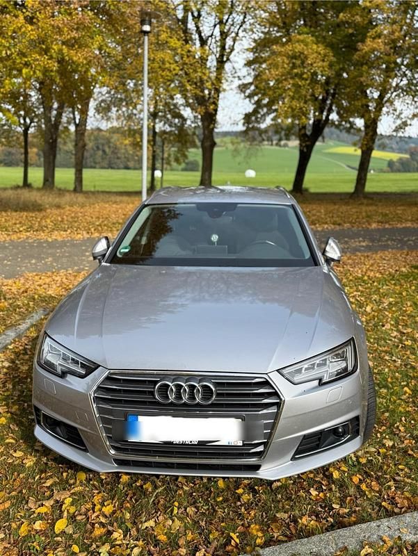 Silber Gebraucht 2016 Audi A4 Sport Kombi | 15.900 € (Fairer Preis) - Bild 1/4
