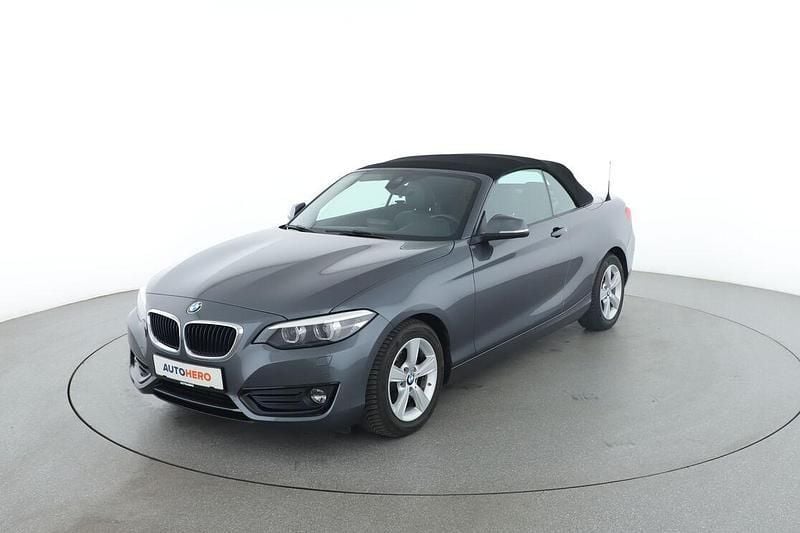 Grau Gebraucht 2018 BMW 218 Advantage Cabrio | 20.210 € (Fairer Preis) - Bild 1/3
