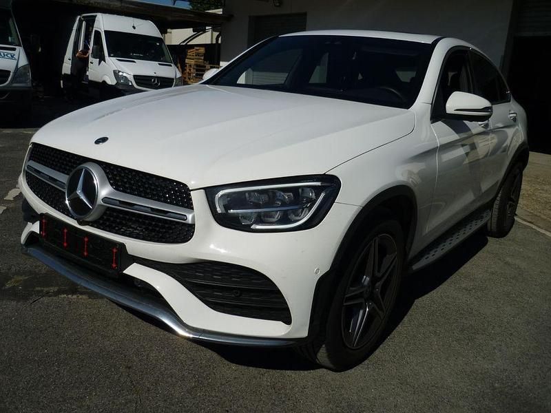 Gebraucht Mercedes GLC400d AMG 330 PS (242 kW) 2022 Weiß SUV