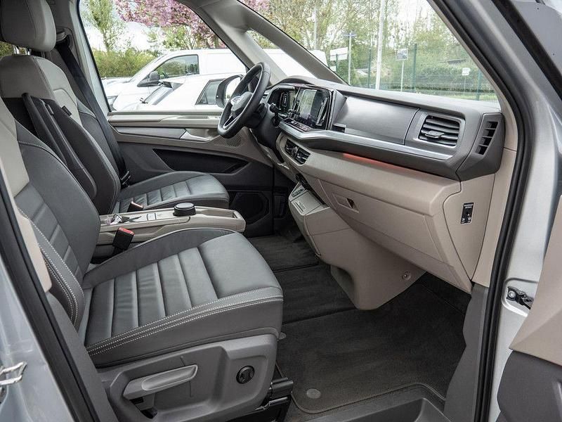 Gebraucht VW Multivan Life 150 PS (110 kW) 2024 Silber Van