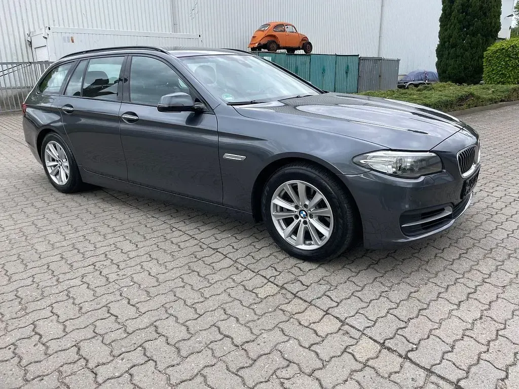 Second-hand BMW 520 Sport Line 190 CP (139 kW) 2017 Gri Break