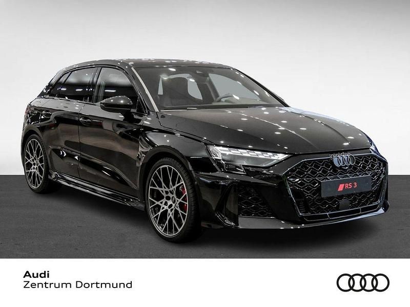 Schwarz Gebraucht 2025 Audi RS3 Sportback Sport Kleinwagen | 68.440 € (Guter Preis) - Bild 1/4
