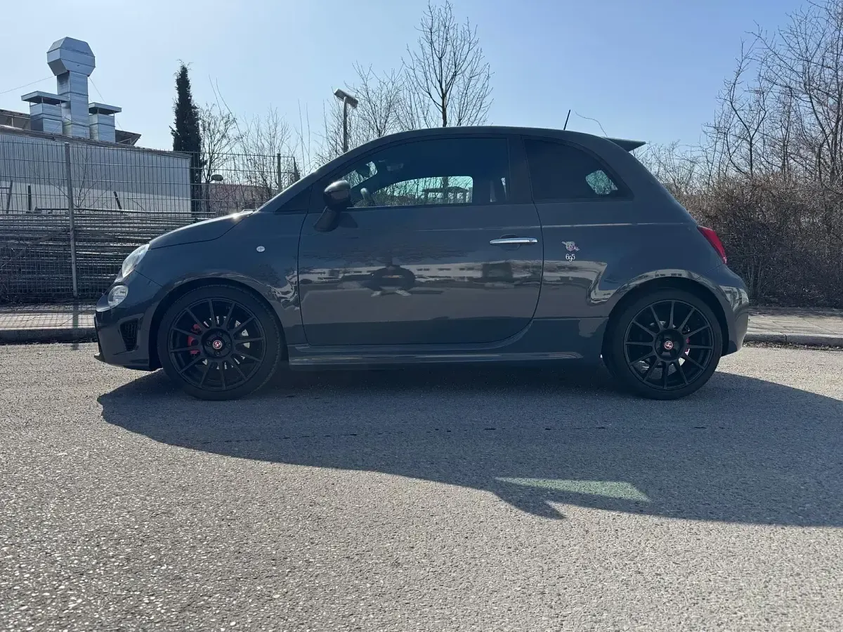 Używany Abarth 695 165 KM (121 kW) 2017 Szary Hatchback