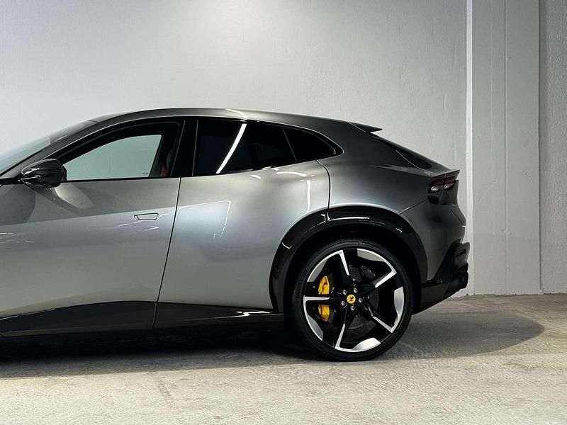 Neu Ferrari Purosangue 725 PS (533 kW) 2025 Grigio competizione SUV