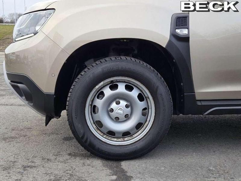 Gebraucht Dacia Duster Celebration 114 PS (83 kW) 2020 Dünenbeige metallic SUV
