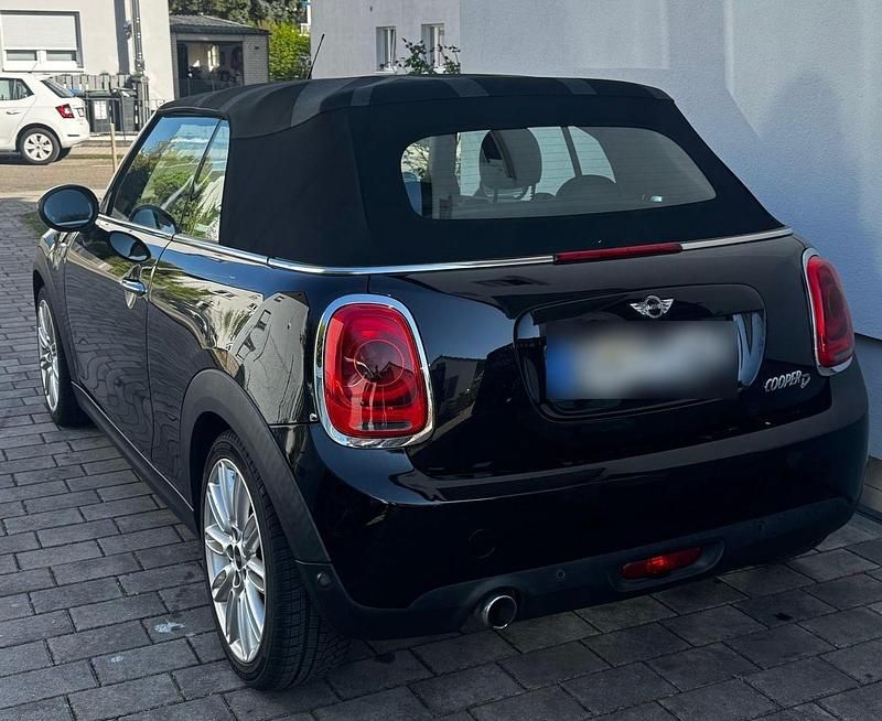 Second-hand Mini Cooper D 116 CP (85 kW) 2016 Negru Hatchback