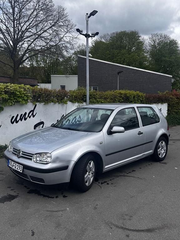 Gebraucht VW Golf IV Edition 75 PS (55 kW) 2001 Grau Kleinwagen